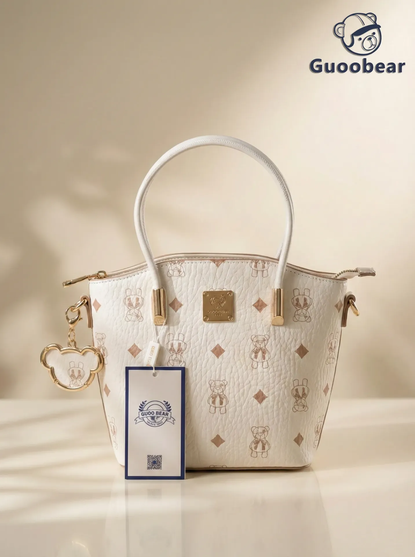 [GU1162-37490] Off-white single-eye bear underarm bag